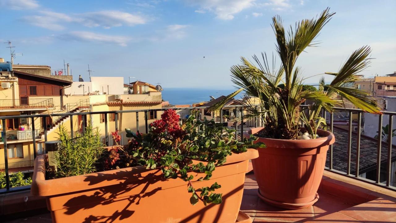 فيلا تاورمينافي Casa Vacanza Da.Ri. المظهر الخارجي الصورة
